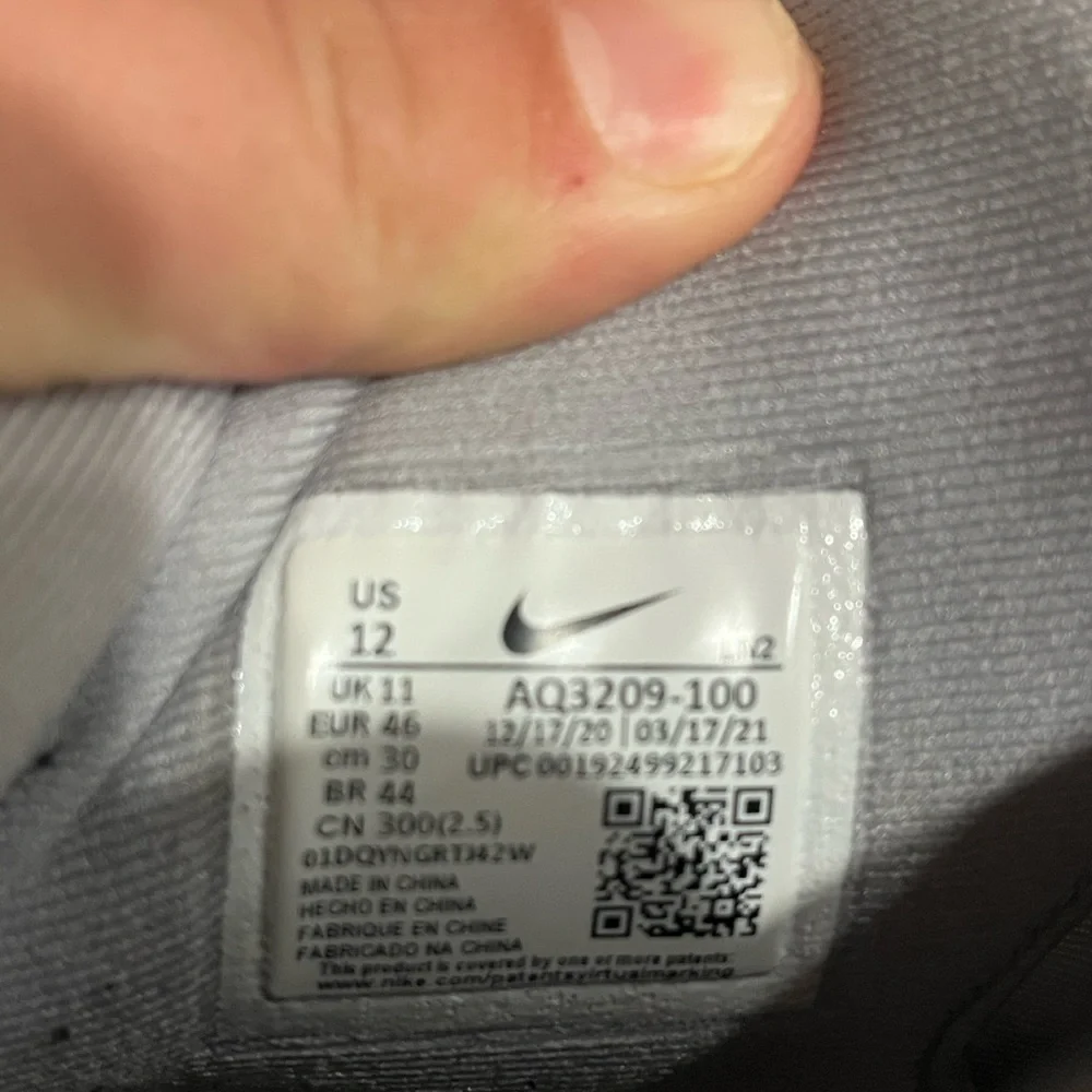 Nike alpha menace pro 2 mid
Brand new worn once size 12 - Picture 3 of 3